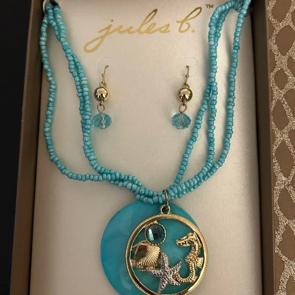 Jules B Turquoise and Gold Necklace and Earring Set Beach Seahorse Starfish - Picture 3 of 4